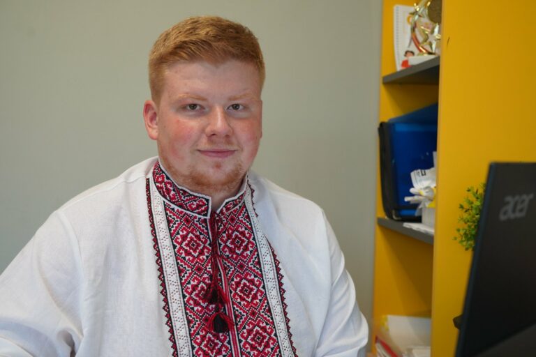 Олександр  – чи не найвідоміший чарівник великої палацівської родини