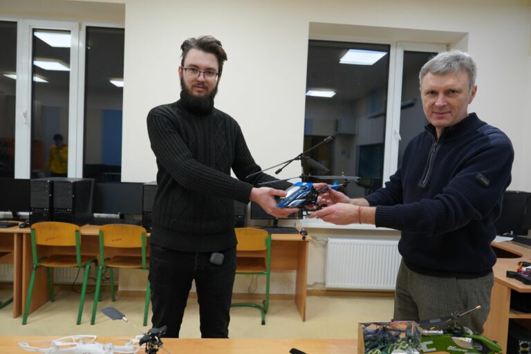 Палацівського цвіту по всьому світу…