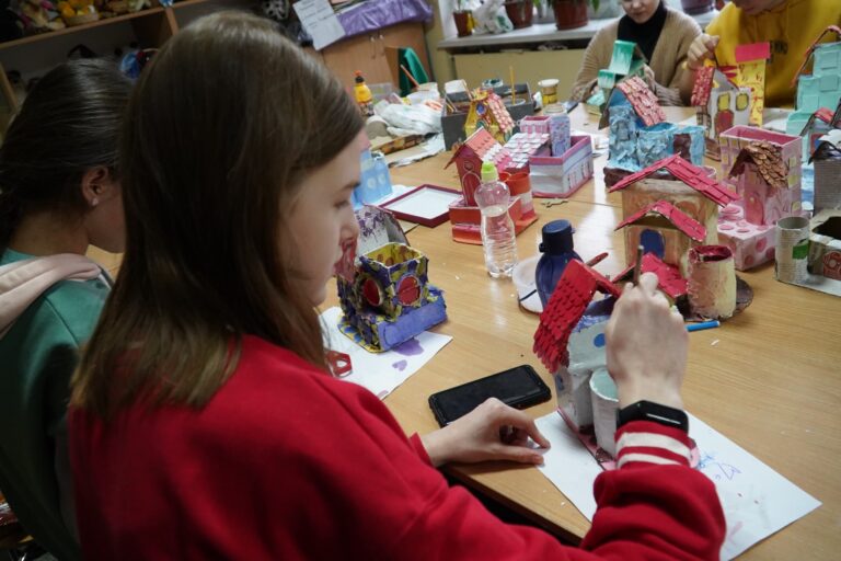 Вітрила проєкту «Канікули в Палаці: пізнаємо, вчимося, подорожуємо!» наповнені потужним бризом, і несуть за обрій наших вихованців на неймовірній швидкості