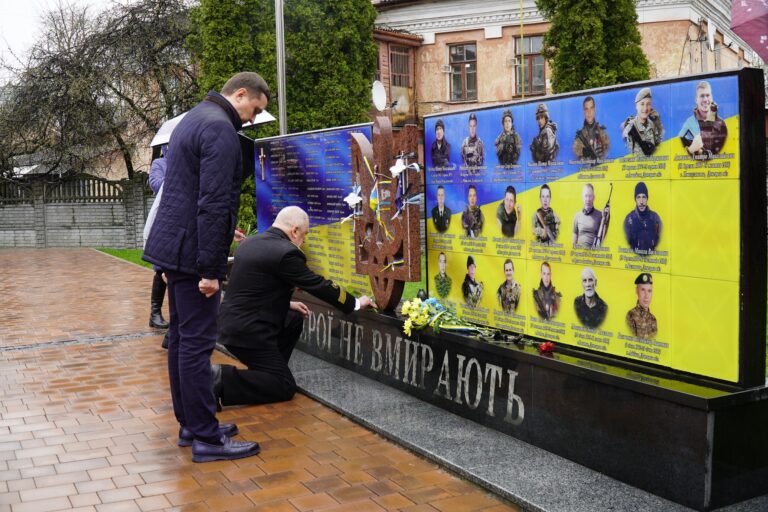 Представники Палацу взяли участь в історико-географічній експедиції
