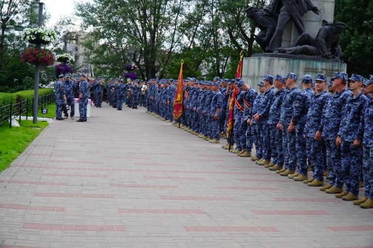 Представники Київського Палацу дітей та юнацтва – ветерани Військово-Морських Сил України взяли участь в урочистих заходах до дня ВМС 