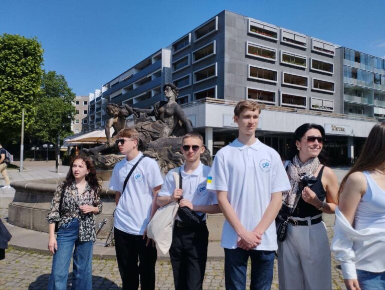 Делегація слухачів Малої дипломатичної академії бере участь у міжнародному молодіжному обміні “GEMEINSAM STARK – RAZEM SILNI – РАЗОМ СИЛЬНІ – Об’єднані”