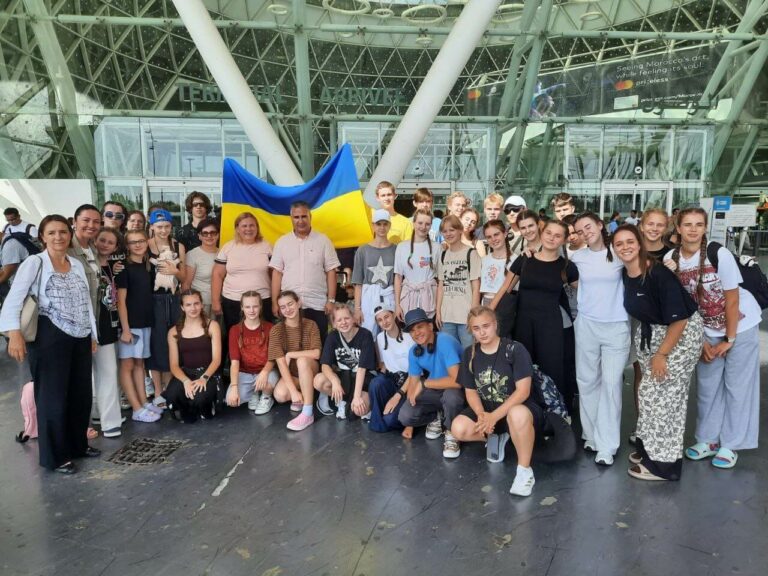 Україна — голос миру, культури й правди!