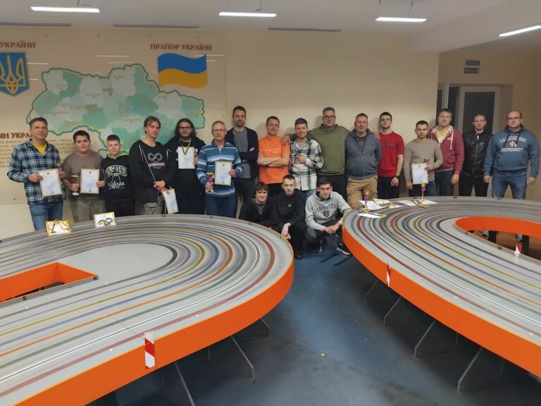 Юні автомоделісти Київського Палацу дітей та юнацтва вибороли перше місце у Чемпіонаті України