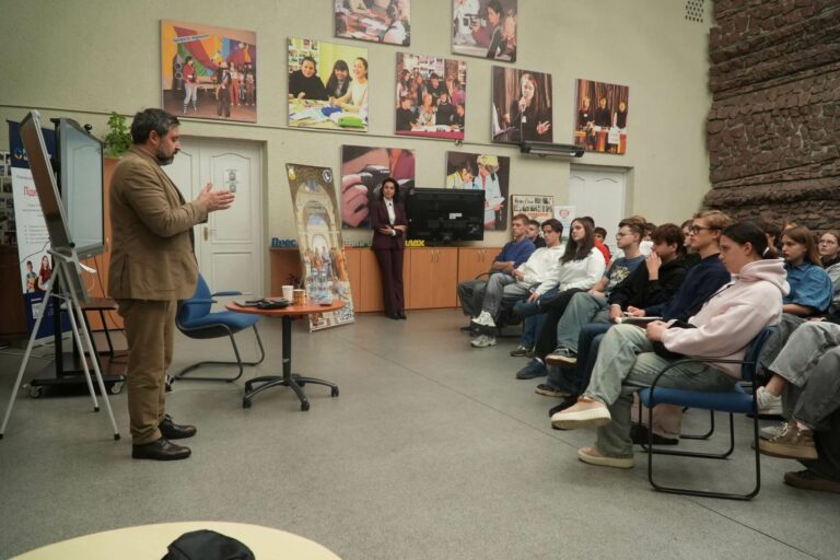 Майбутні дипломати Малої Дипломатичної Академії опанували інструменти стратегічного цілепокладання