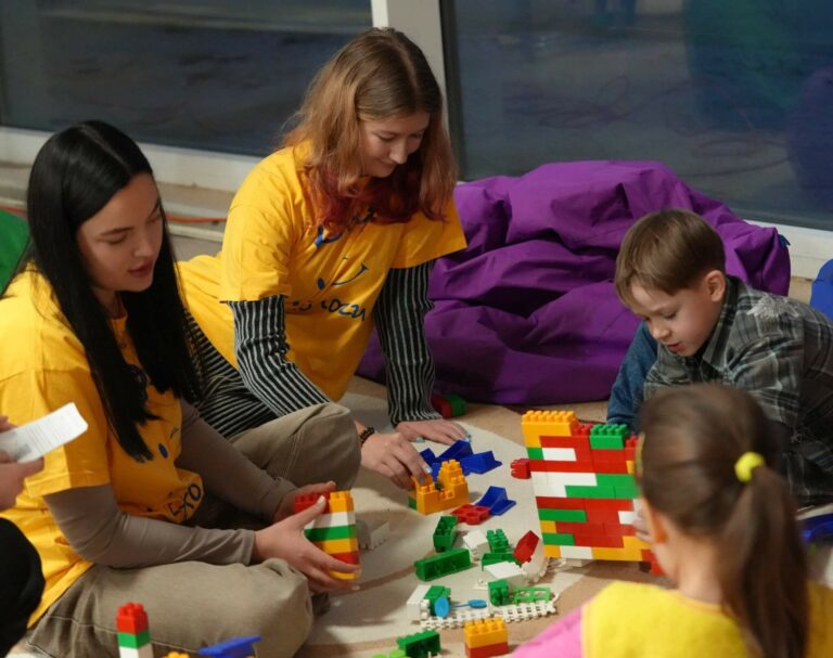 У Київському Палаці дітей та юнацтва створено простір, де можна відчути безпеку, підтримку та силу разом із тими, хто поруч