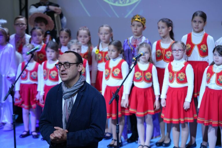 Музика, що зігріває серця: юні хористи подарували справжнє свято