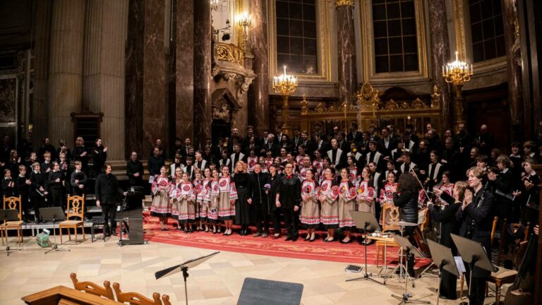 Хорові колективи Київського Палацу дітей та юнацтва під час мистецького туру “Ми разом” представляють Україну в Німеччині