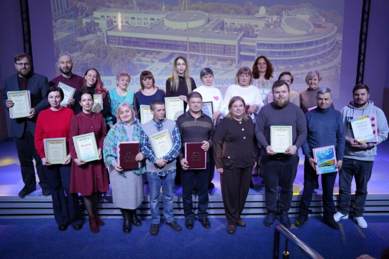 Працівники Київського Палацу дітей та юнацтва відзначені нагородами міста та держави
