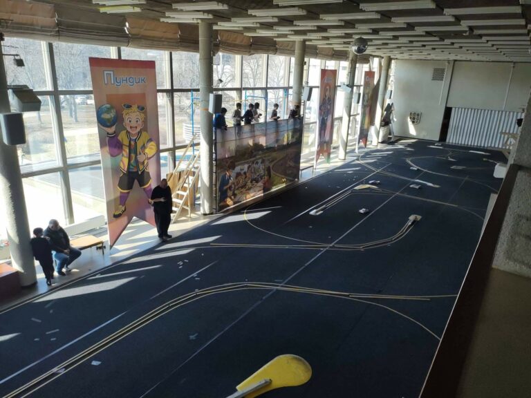 Змагання 1-х етапів чемпіонатів України з радіокерованих автомоделей (у приміщеннях) позашляхових та шосейних перегонів