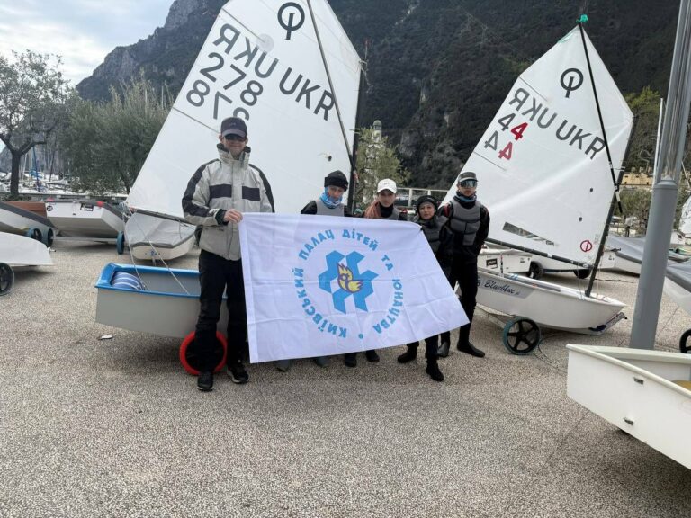Юні спортсмени Київського Палацу дітей та юнацтва взяли участь у престижній Міжнародній регаті «Lake Garda Meeting Optimist»