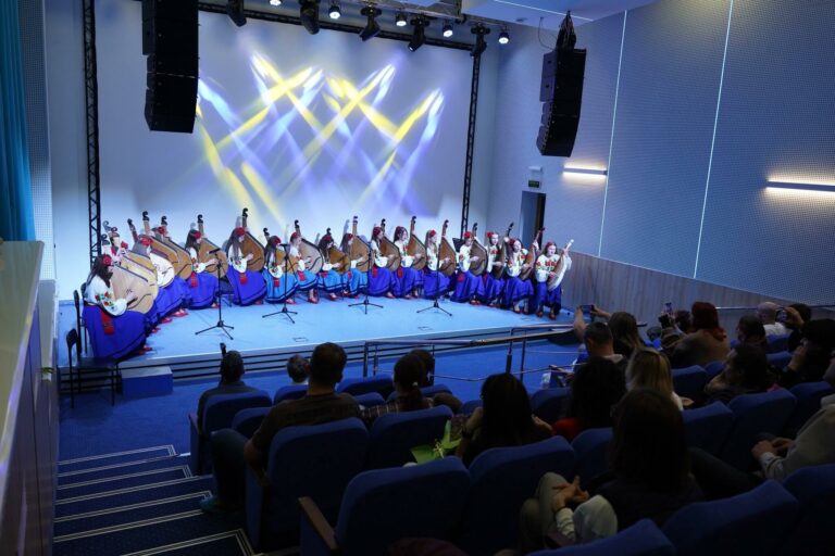 Підсумкові концерти творчих колективів
