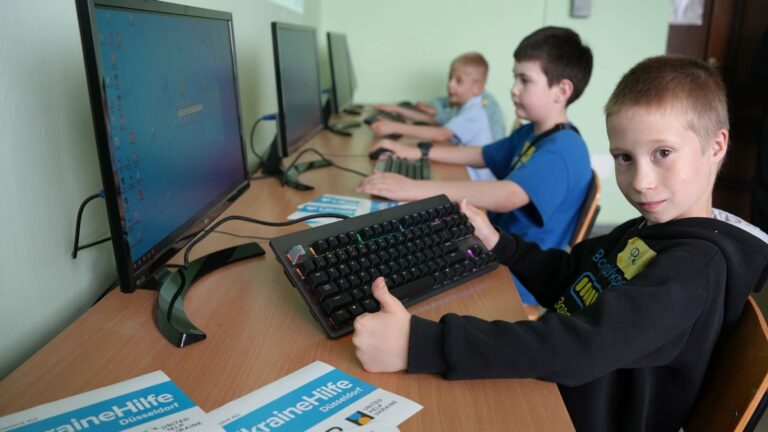 Сила партнерства та нові можливості для комп’ютерних класів Палацу!