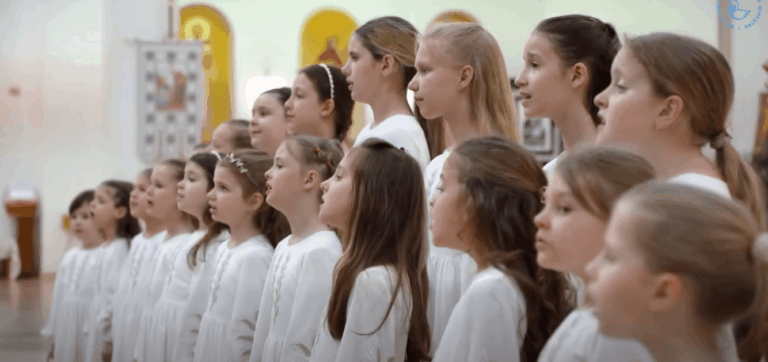 Щиро вітаємо Дівочий хор “Вогник” з 55-річчям!