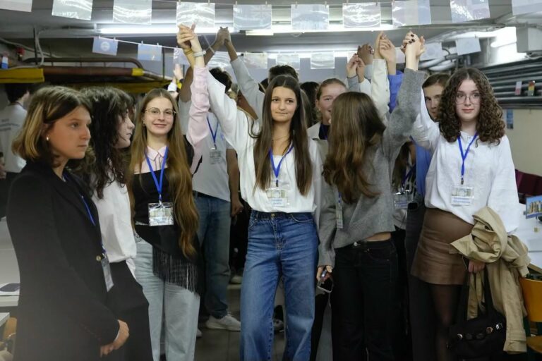 «Повний вперед!»: Мала дипломатична академія розпочала новий навчальний рік